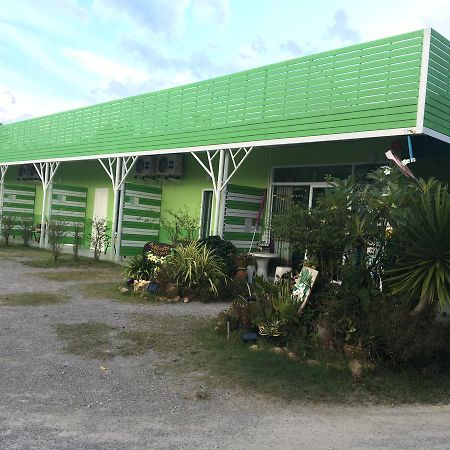 Go Green Resort Chumphon Esterno foto