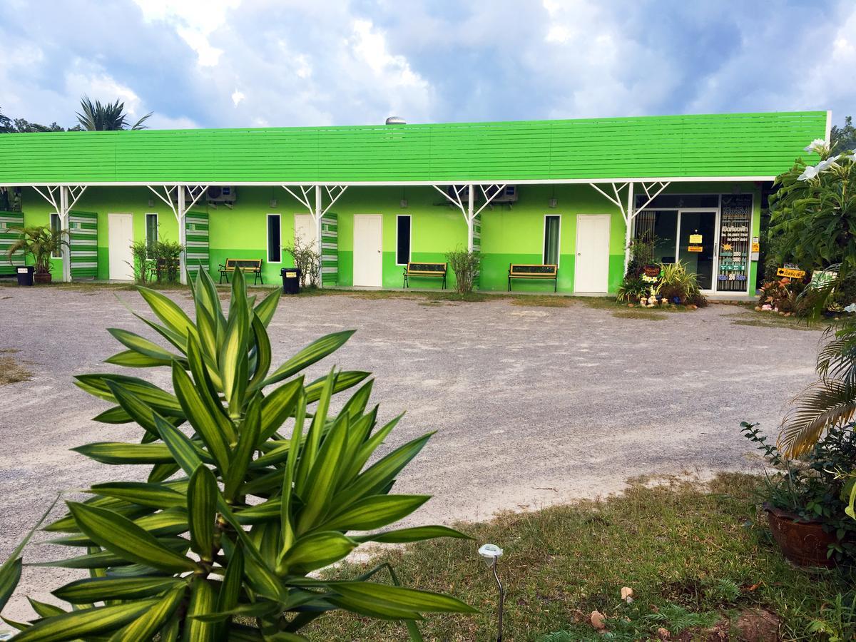 Go Green Resort Chumphon Esterno foto
