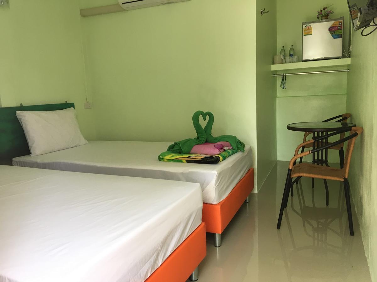 Go Green Resort Chumphon Esterno foto